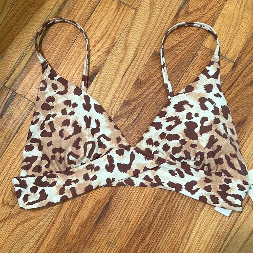 NWT Aerie Leopard Bikini Top